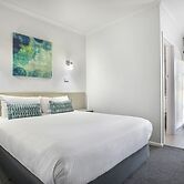 Nightcap at Skyways Hotel