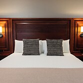 Hillsdale College Dow Hotel and Conference Center