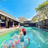 Chrome Hotel & Resort Solo