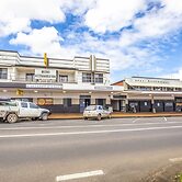 Nightcap at Atherton Hotel