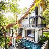 Villa Thalanena By The Beach