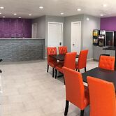 Super 8 by Wyndham Sonora