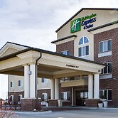 Holiday Inn Express & Suites Nevada by IHG