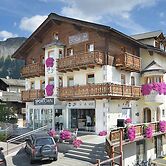 Hotel Crosal