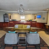 Foxwood Inn & Suites