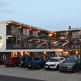 Grecian Gardens Motel