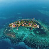 Ray Caye Private Island Resort