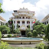Champa Palace Hotel