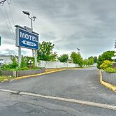 Motel R-100