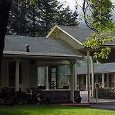 Dunsmuir Lodge