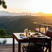 Tamodi Lodge and Stables