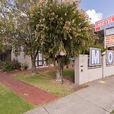 Chadstone Executive Motel
