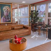 Profissionalle Hotel São Luís