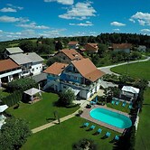 Pool Apartments Plitvice Lakes