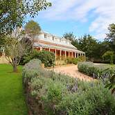 Fitzroy Inn Historic Retreat