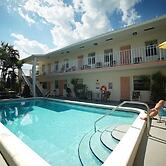 Beachside Gardens Apartments by Lowkl