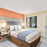 Anthony's on the Beach