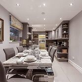 North Central London House/ Sleeps8/garden/wifi