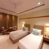 Shyama Sarovar Portico