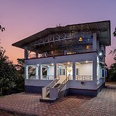 CosmicStays Ekantam - Mountain View Villa near Pune