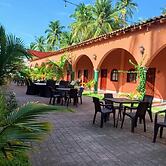 Sambo Mambo Beach Hotel