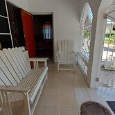 Lovely 2 Bedroom House in St Thomas Jamaica