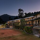 Mountain Lodges of Nepal - Tomijong