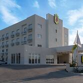 Super 8 By Wyndham Manzanillo