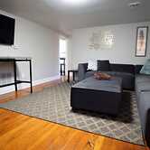 Charming Bungalow Next to UNC - Free Cruiser Bikes!