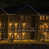 Keweenaw Waters Resort