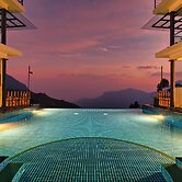 Chandys Drizzle Drops Munnar Top Station