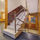 Itsy Hotels Coastal Grand Sathyam