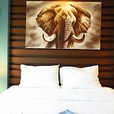6-39 - 2 Bdr Condo With Balcony and Shared Pool
