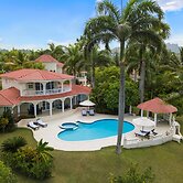 Luxury Villas - Mandatory All-Inclusive