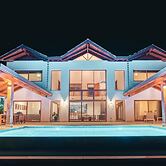 Amazing Villa With Ocean View at Puerto Bahia E6