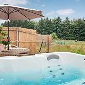 Cosy Cottage in the Blackdown Hills, Devon