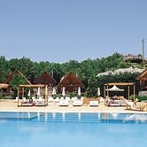 Wood Hills Hotel & Resort