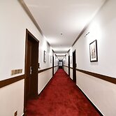 Royal Regency Hotel