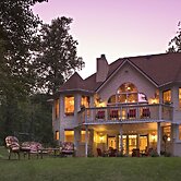 Cherry Valley Manor Luxury Bed and Breakfast