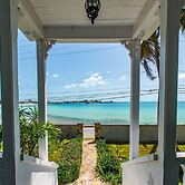 Folly & Guest House 6 Bedroom Home