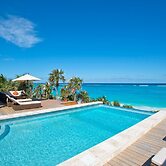Sandy Hill Beach House 6 Bedroom Home
