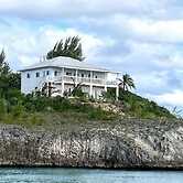 Blue Love Point 5 Bedroom Home