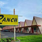 The Ranch Motel by  OYO Oakland I-5
