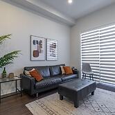 Premium 1 Bed w Rental Car Netflix Amazon