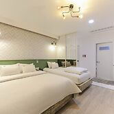 Hotel Yeogieutte Dongdaegu