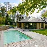 Picturesque Villa With Swimming Pool
