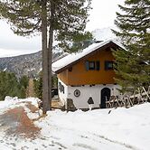 Chalet in Turracher Hohe Near Ski Slopes