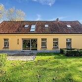 Holiday Home Het Zuidgoed With Garden