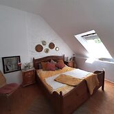 Lovely Apartment in Roes With a Terrace