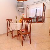 Apartments Peselj-studio Apartment With Balcony and Sea View